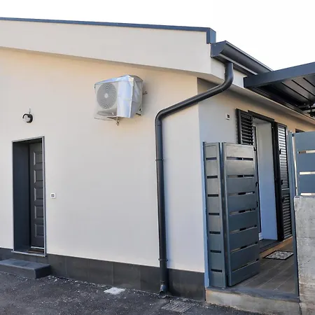 Casa Mare Vecchio أفولا