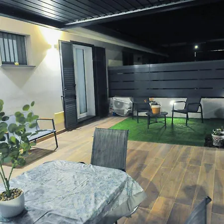 بيت للعطل Casa Mare Vecchio أفولا